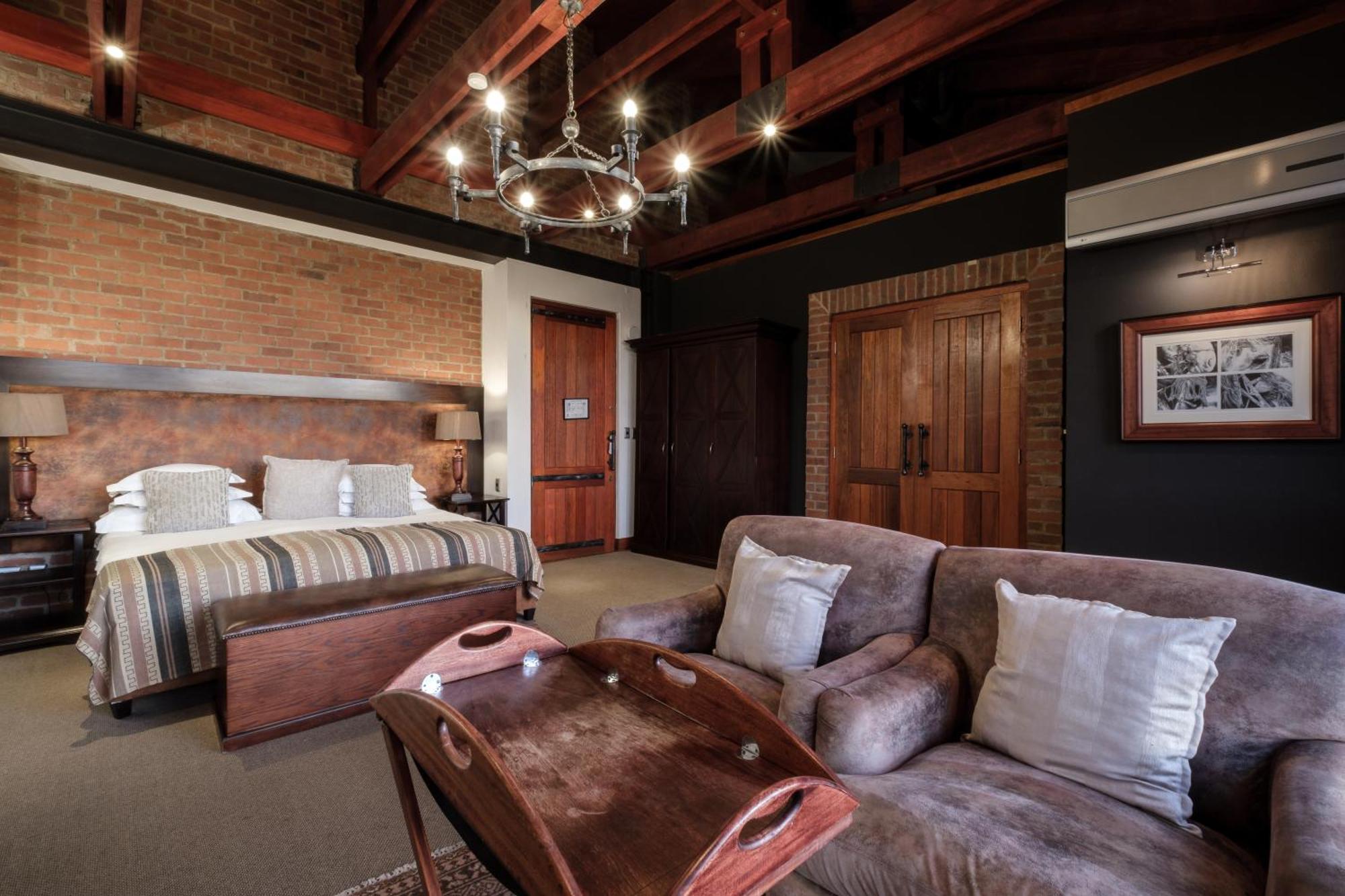 Riboville Boutique Hotel And Restaurant Midrand Exterior photo