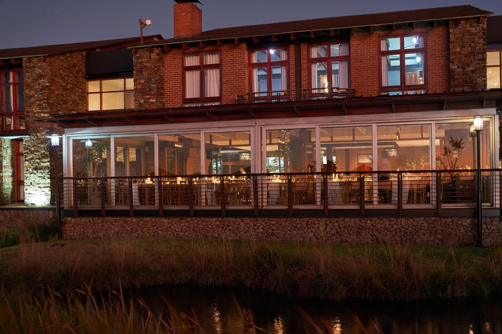 Riboville Boutique Hotel And Restaurant Midrand Exterior photo